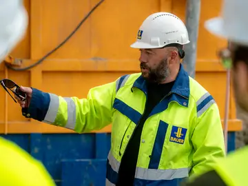 Team spirit on the construction site of Bauer Hungary