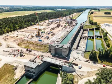 The replacement construction of the Kriegenbrunn lock is one of the largest hydraulic engineering projects in Germany.